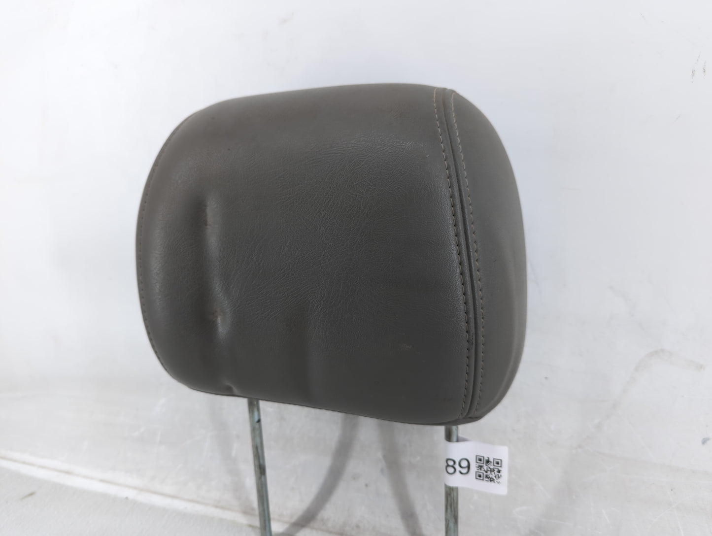 2003-2006 Gmc Yukon Headrest Head Rest Front Driver Passenger Seat Fits Fits 2003 2004 2005 2006 OEM Used Auto Parts - Oemus