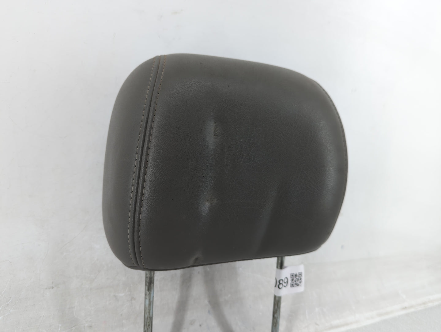 2003-2006 Gmc Yukon Headrest Head Rest Front Driver Passenger Seat Fits Fits 2003 2004 2005 2006 OEM Used Auto Parts - Oemus