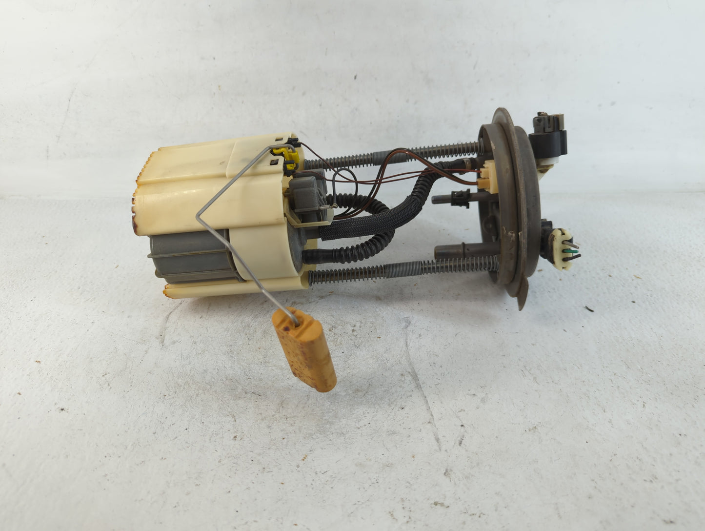 2004-2006 Gmc Yukon Electrical Gas Fuel Pump Assembly - Oemusedautoparts1.com