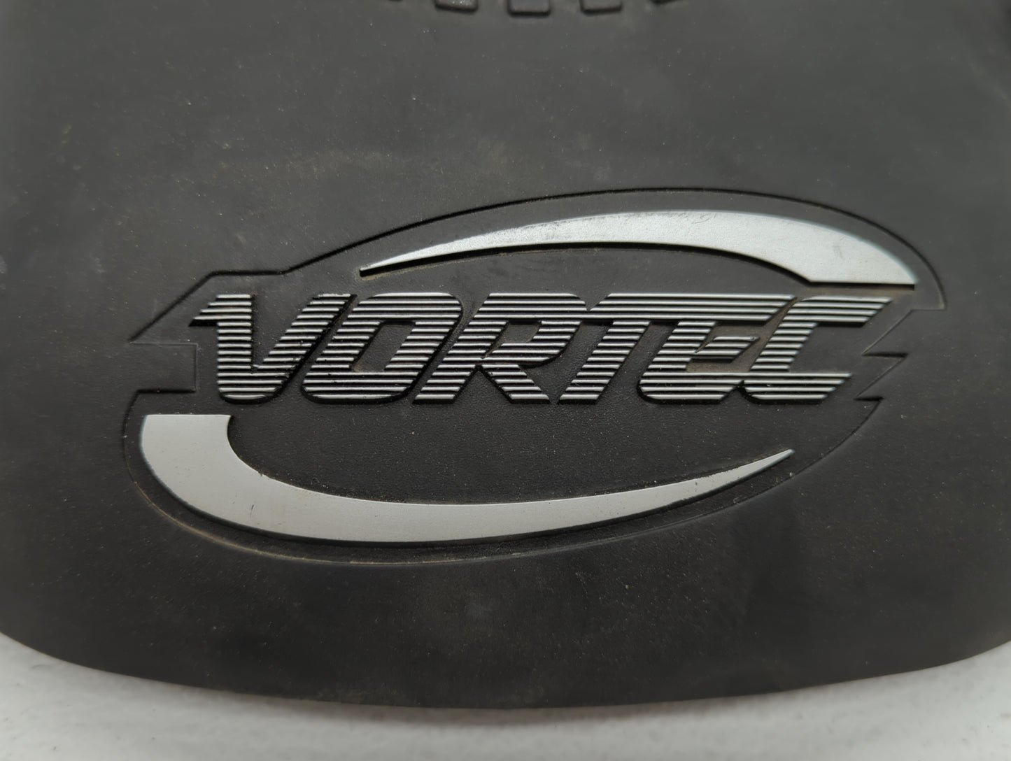 2006 Gmc Yukon Xl 1500 Engine Cover - Oemusedautoparts1.com