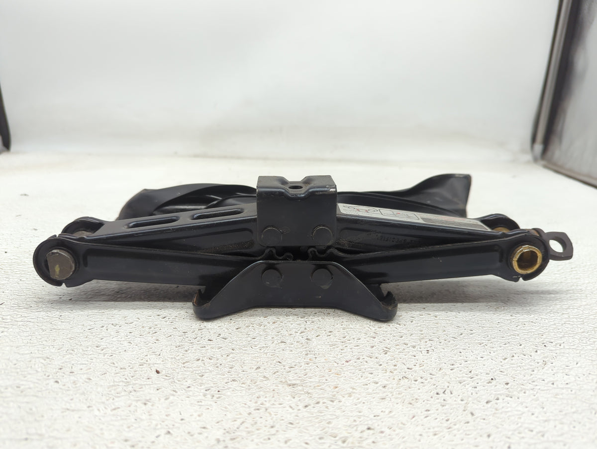 Honda Accord Spare Scissor Car Jack 1048686 - Oemusedautoparts1.com