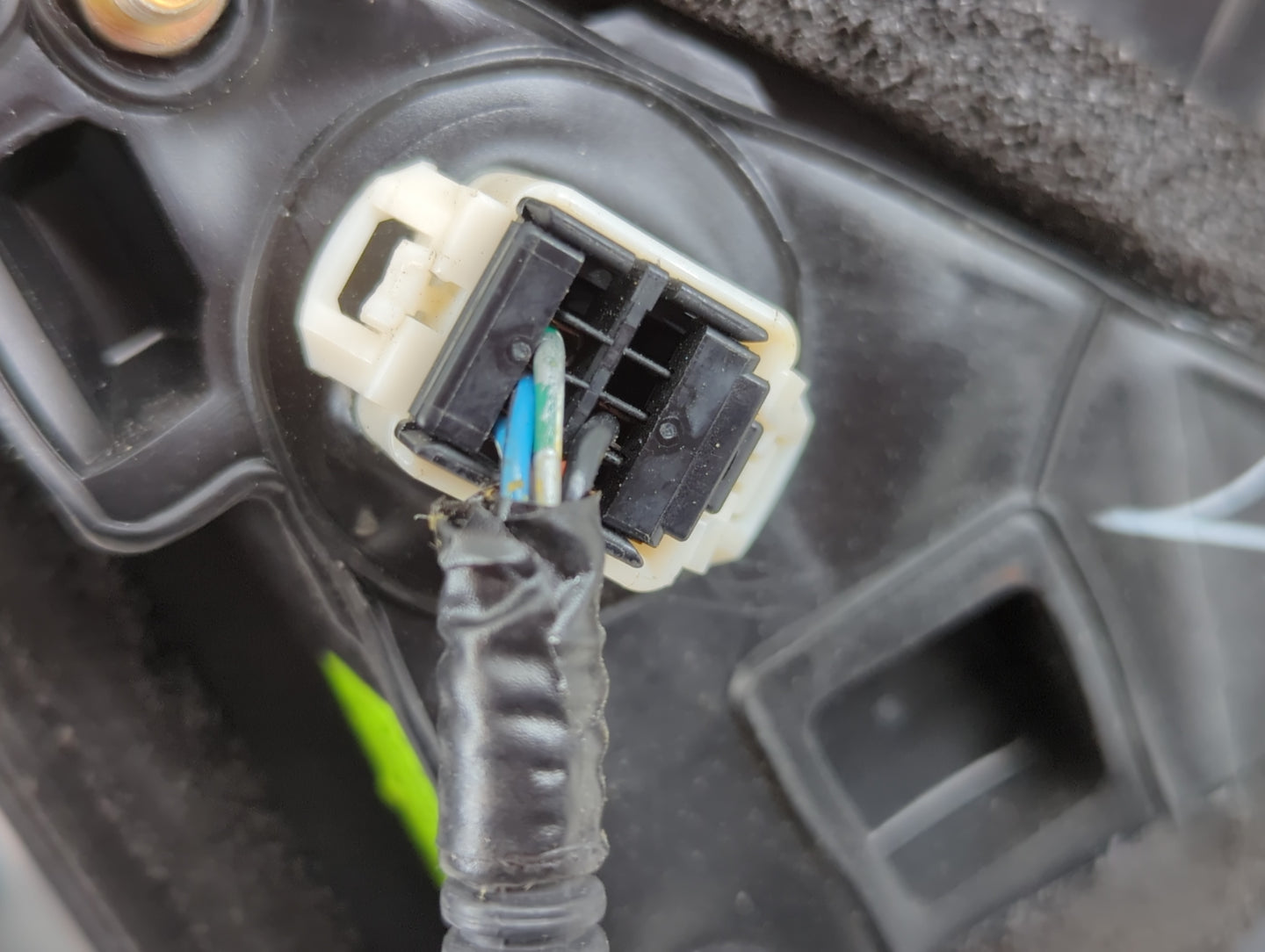 2003-2007 Honda Accord Passenger Side View Mirror - Right Door Mirror OEM Used - Oemusedautoparts1.com