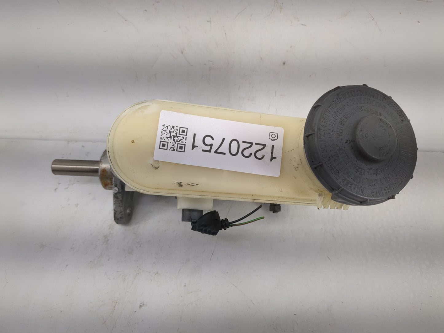 2003-2007 Honda Accord Brake Master Cylinder - Oemusedautoparts1.com