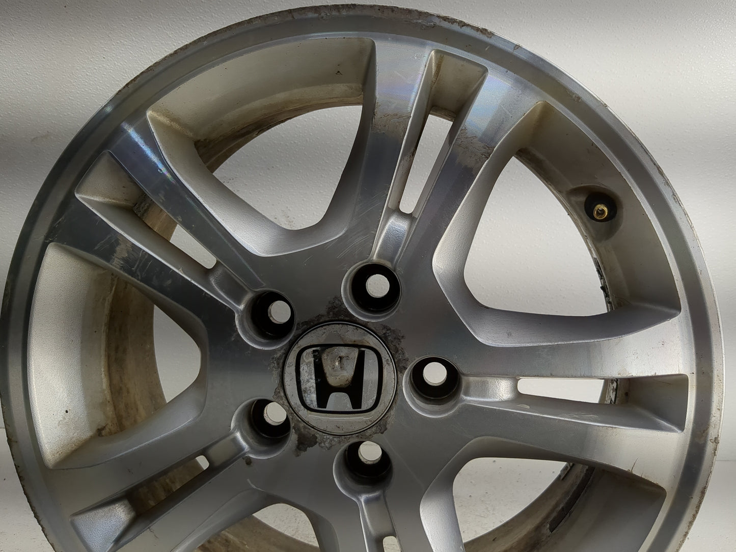 2006-2007 Honda Accord Oem Wheel Rim 1247813 - Oemusedautoparts1.com