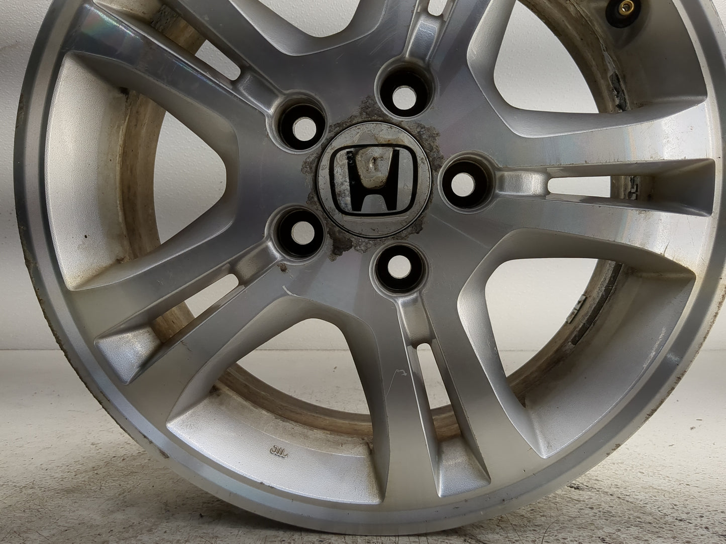 2006-2007 Honda Accord Oem Wheel Rim 1247813 - Oemusedautoparts1.com