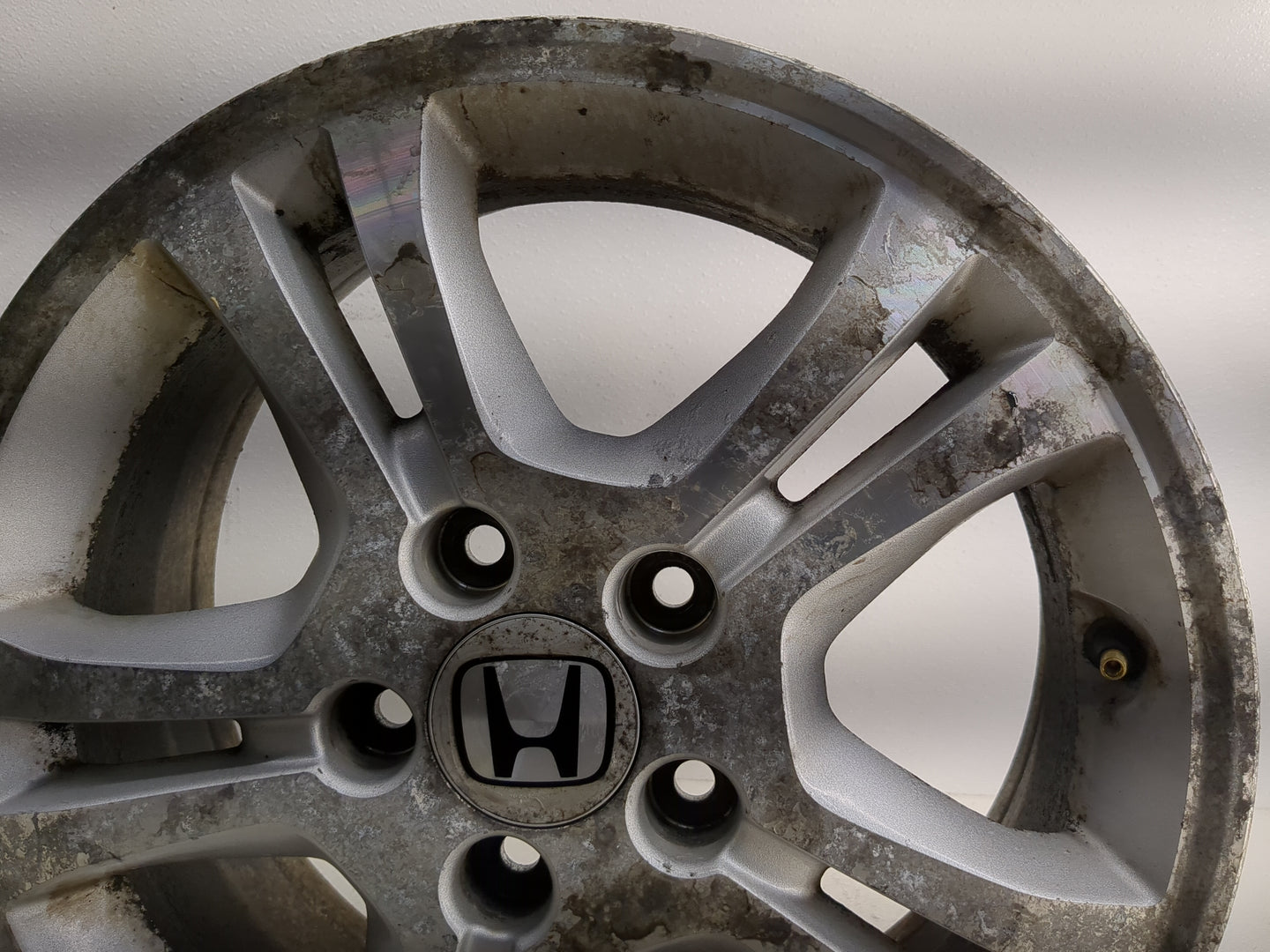 2006-2007 Honda Accord Oem Wheel Rim 1247819 - Oemusedautoparts1.com