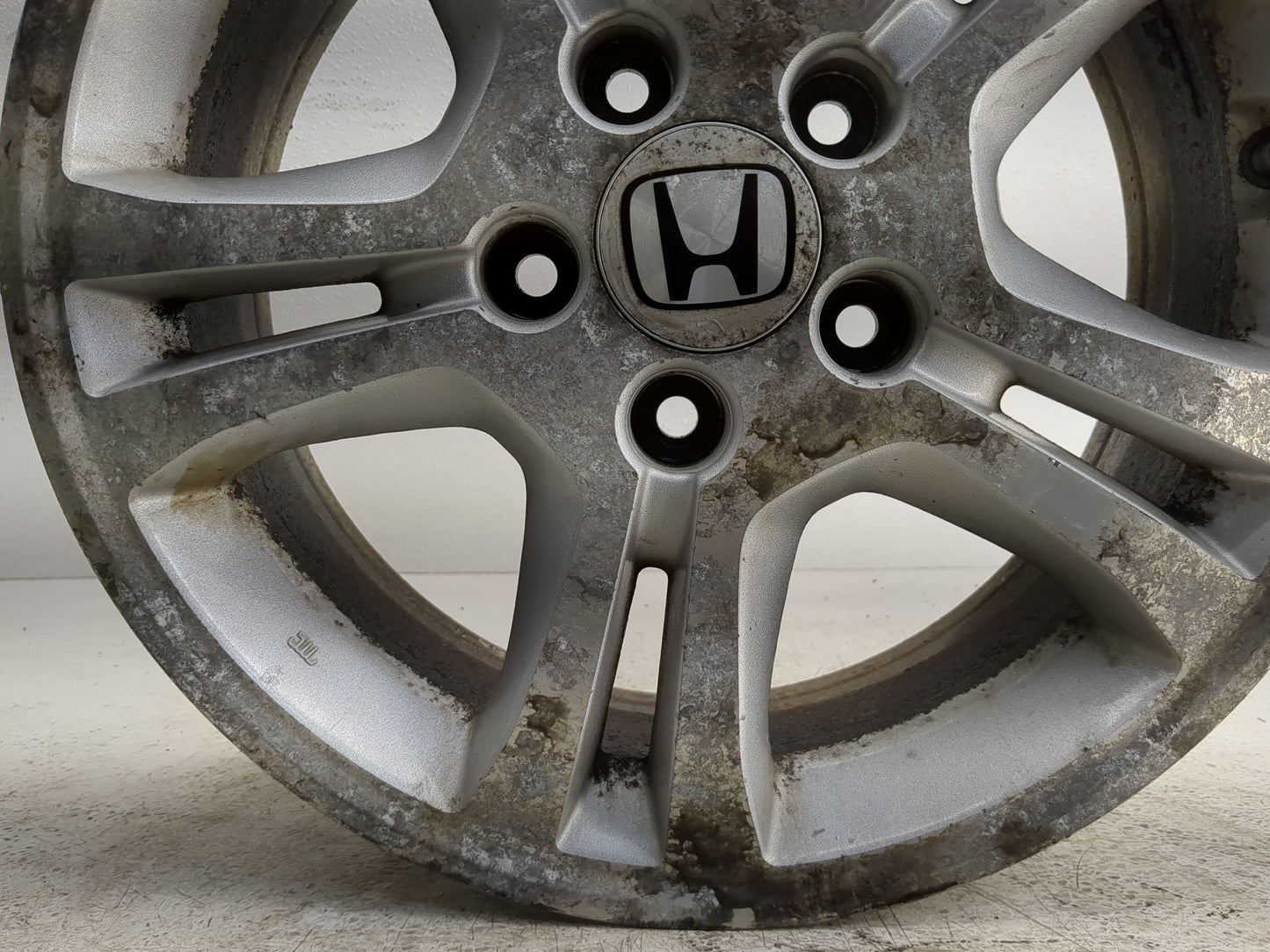 2006-2007 Honda Accord Oem Wheel Rim 1247819 - Oemusedautoparts1.com