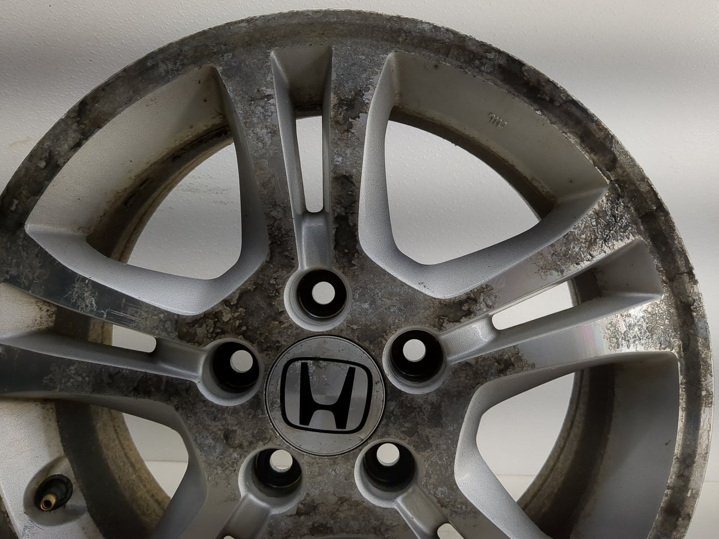 2006-2007 Honda Accord Oem Wheel Rim 1247821 - Oemusedautoparts1.com