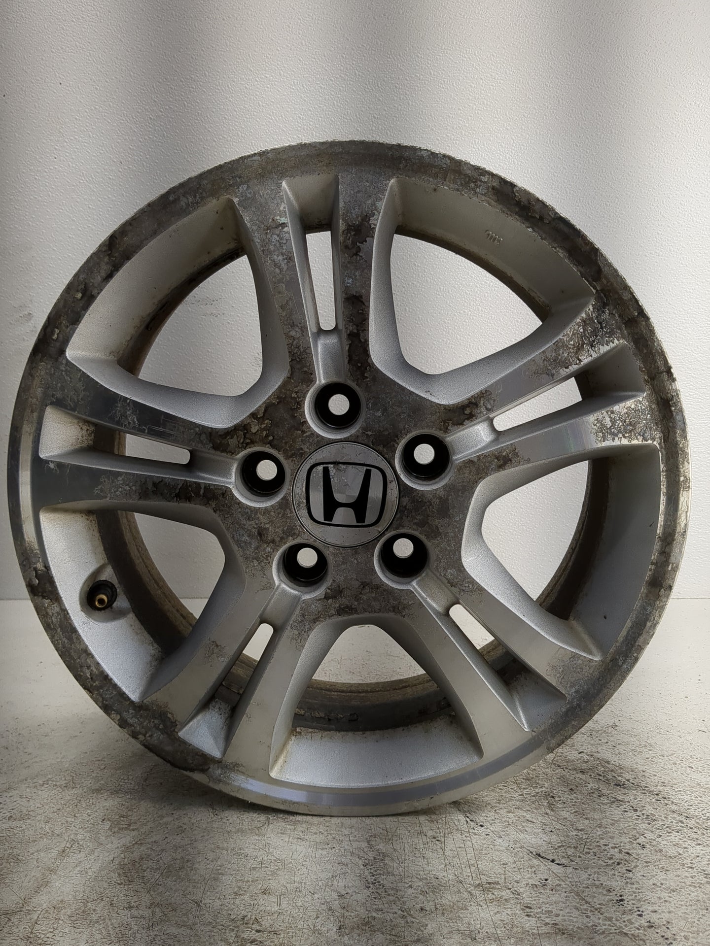 2006-2007 Honda Accord Oem Wheel Rim 1247821 - Oemusedautoparts1.com