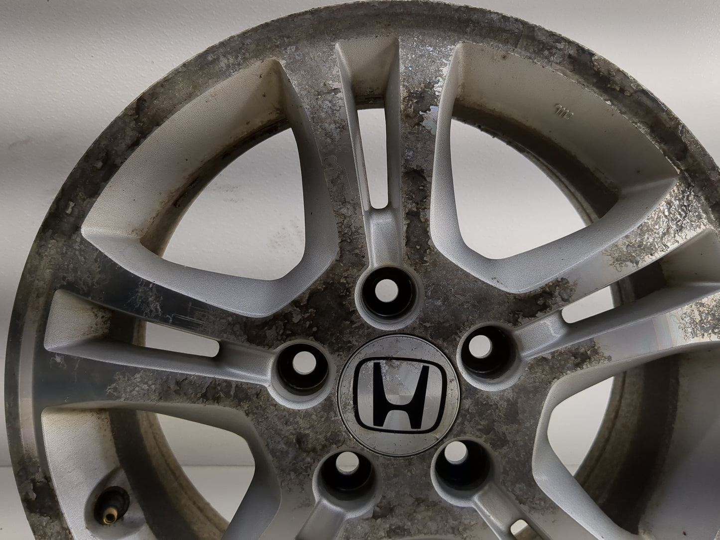 2006-2007 Honda Accord Oem Wheel Rim 1247821 - Oemusedautoparts1.com