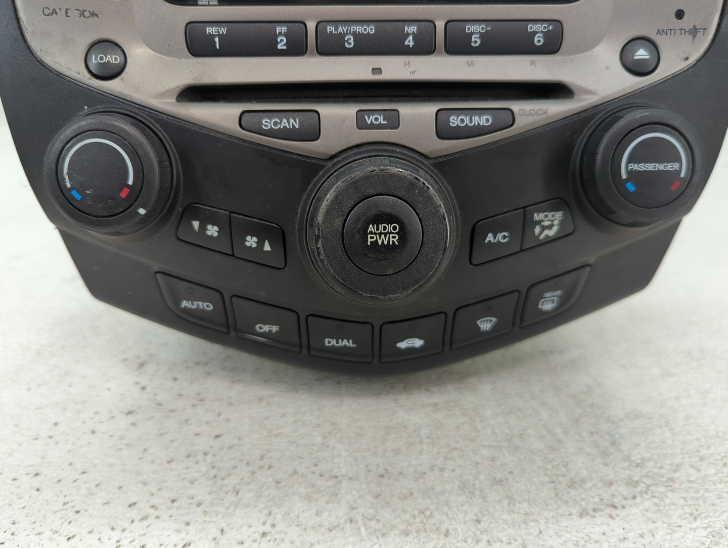 2006 Honda Accord Radio AM FM Cd Player Receiver Replacement P/N:39175-SDA-L120-M2 CQ-EH1464Z Fits OEM Used Auto Parts - Oem