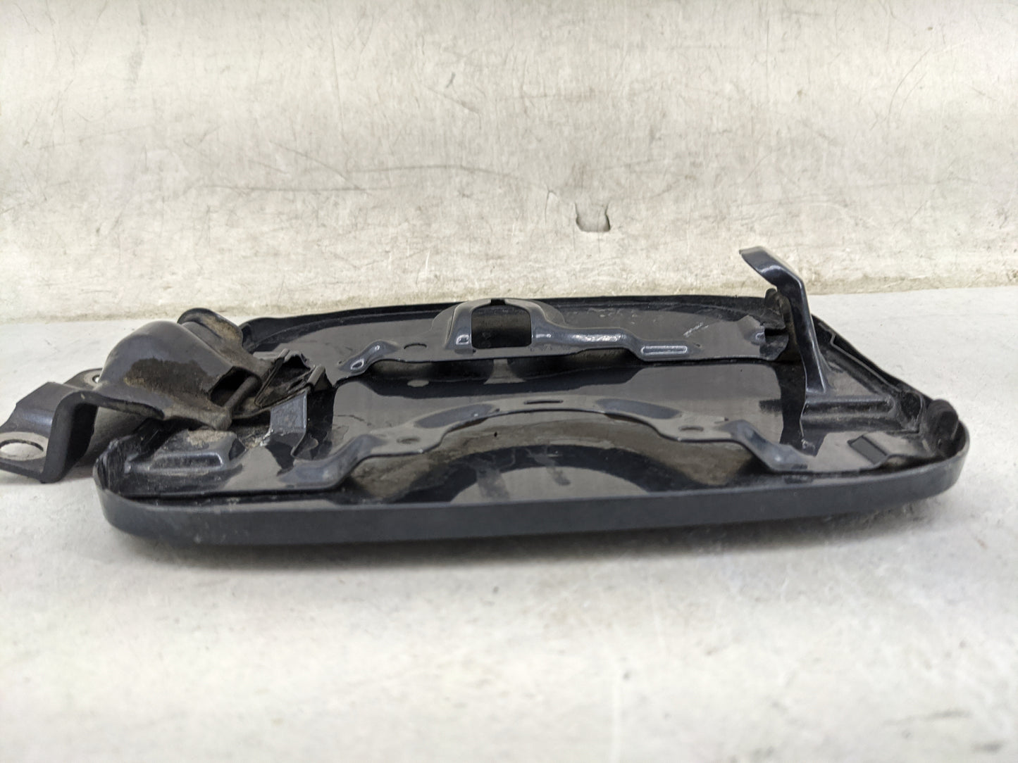 2006 Honda Accord Fuel Tank Door Lid Gas Tank Black - Oemusedautoparts1.com