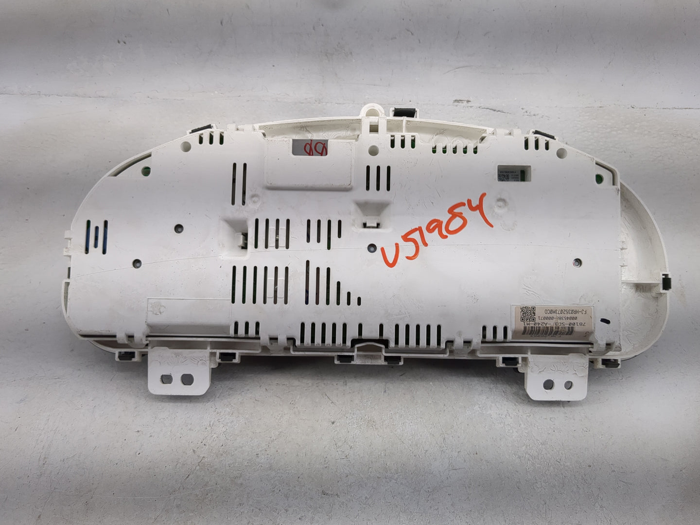 2006-2007 Honda Accord Instrument Cluster Speedometer Gauges P/N:78100-SD3-A240-M1 78100-SD3, FJ0126063 Miles: Fits Fits 200