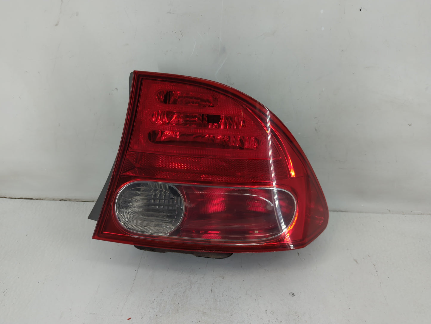 2006-2011 Honda Civic Tail Light Assembly Passenger Right OEM Fits Fits 2006 2007 2008 2009 2010 2011 OEM Used Auto Parts - 