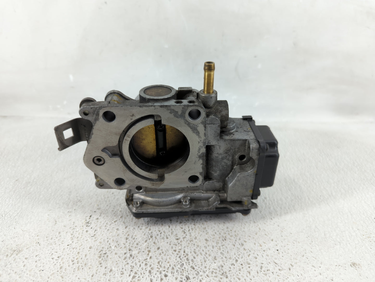 2006-2011 Honda Civic Throttle Body Fits Fits 2006 2007 2008 2009 2010 2011 OEM Used Auto Parts - Oemusedautoparts1.com