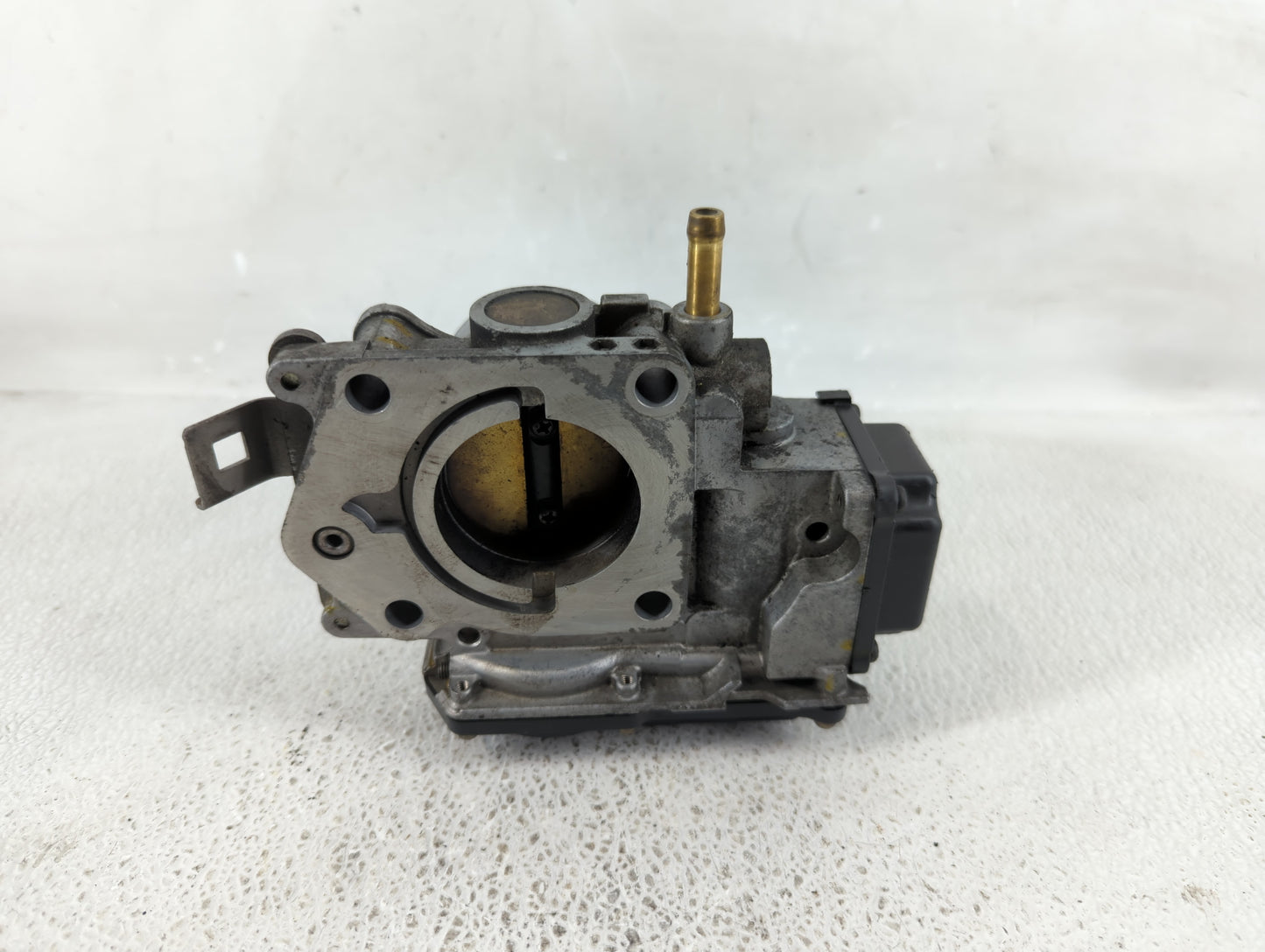 2006-2011 Honda Civic Throttle Body Fits Fits 2006 2007 2008 2009 2010 2011 OEM Used Auto Parts - Oemusedautoparts1.com