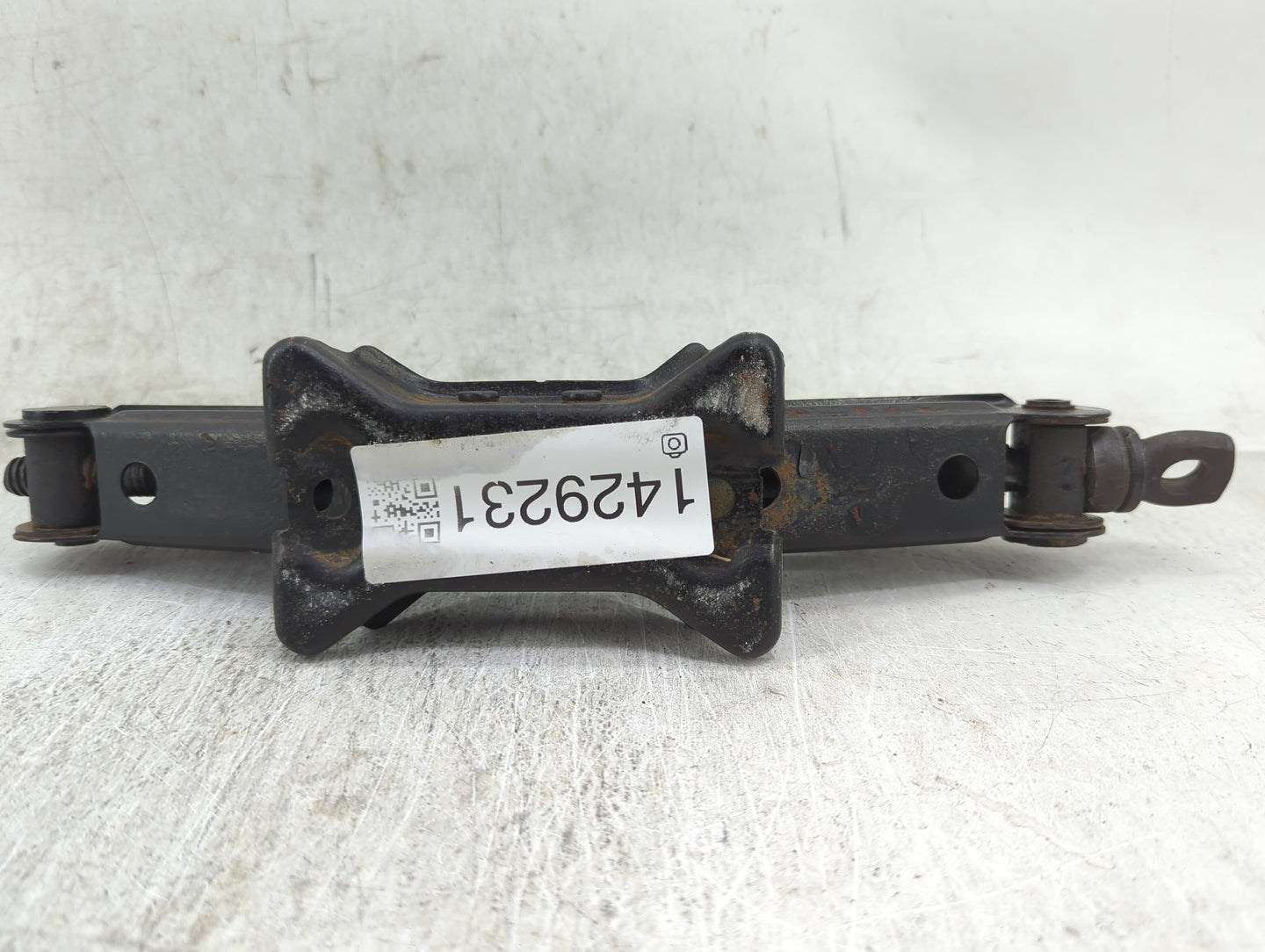 2006 Honda Civic Spare Scissor Car Jack - Oemusedautoparts1.com
