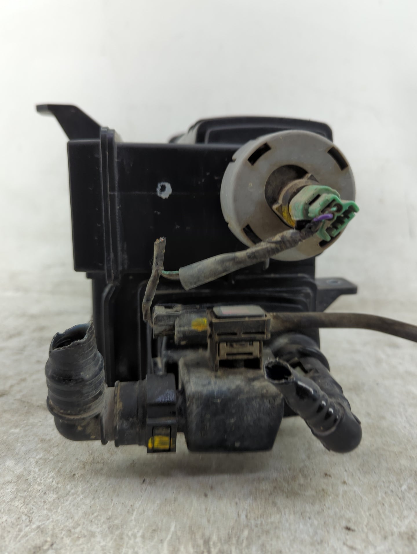 2006 Honda Civic Fuel Vapor Charcoal Canister - Oemusedautoparts1.com