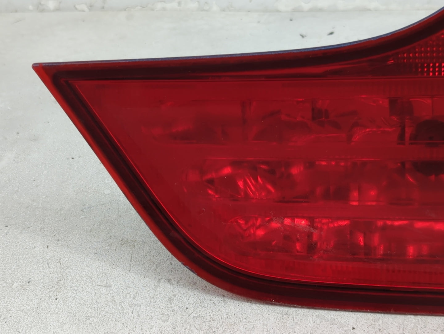 2006-2011 Honda Civic Tail Light Assembly Driver Left OEM Fits Fits 2006 2007 2008 2009 2010 2011 OEM Used Auto Parts - Oemu