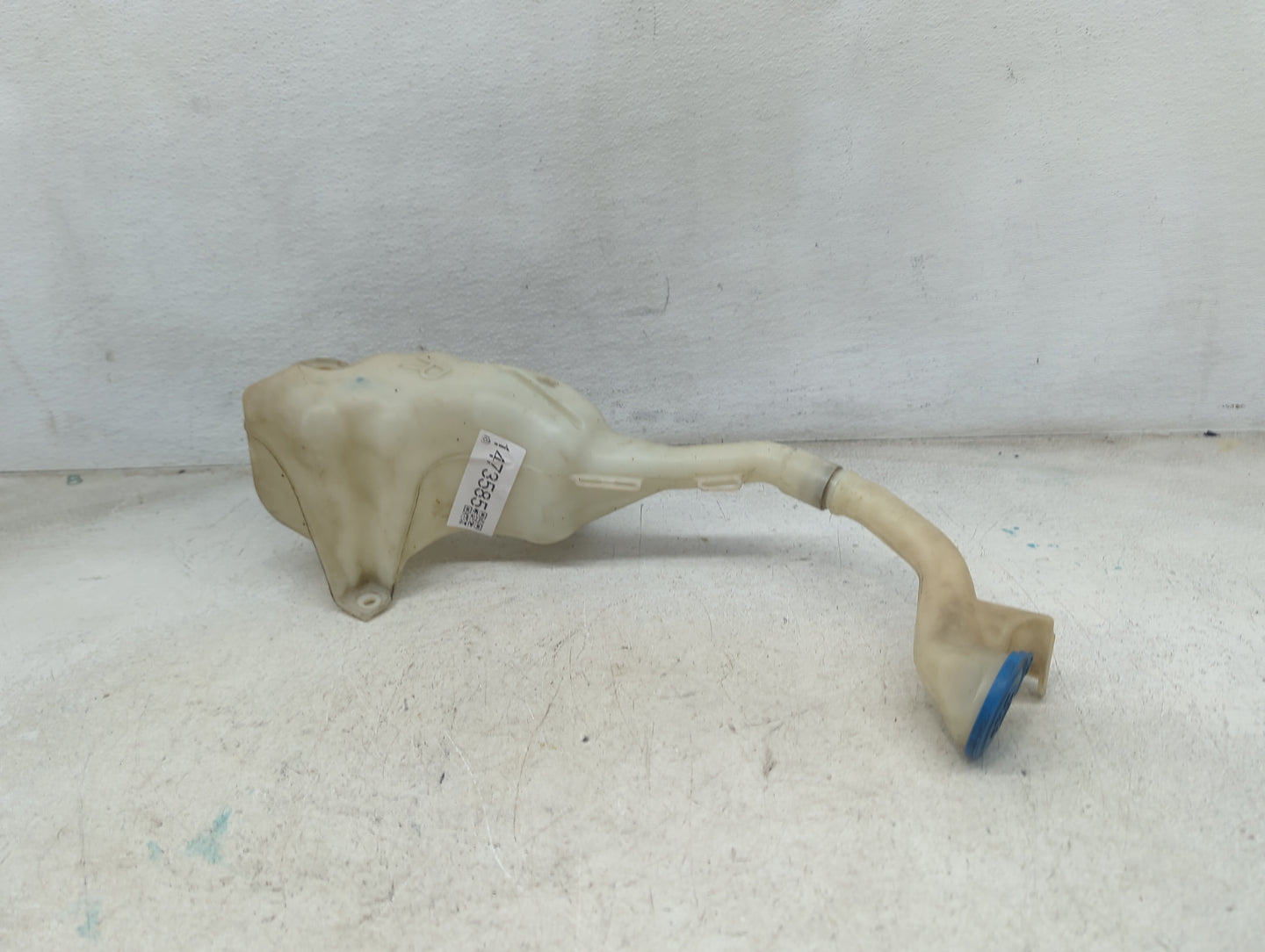 2006-2011 Honda Civic Windshield Washer Fluid Reservoir Bottle Oem 1473585 - Oemusedautoparts1.com
