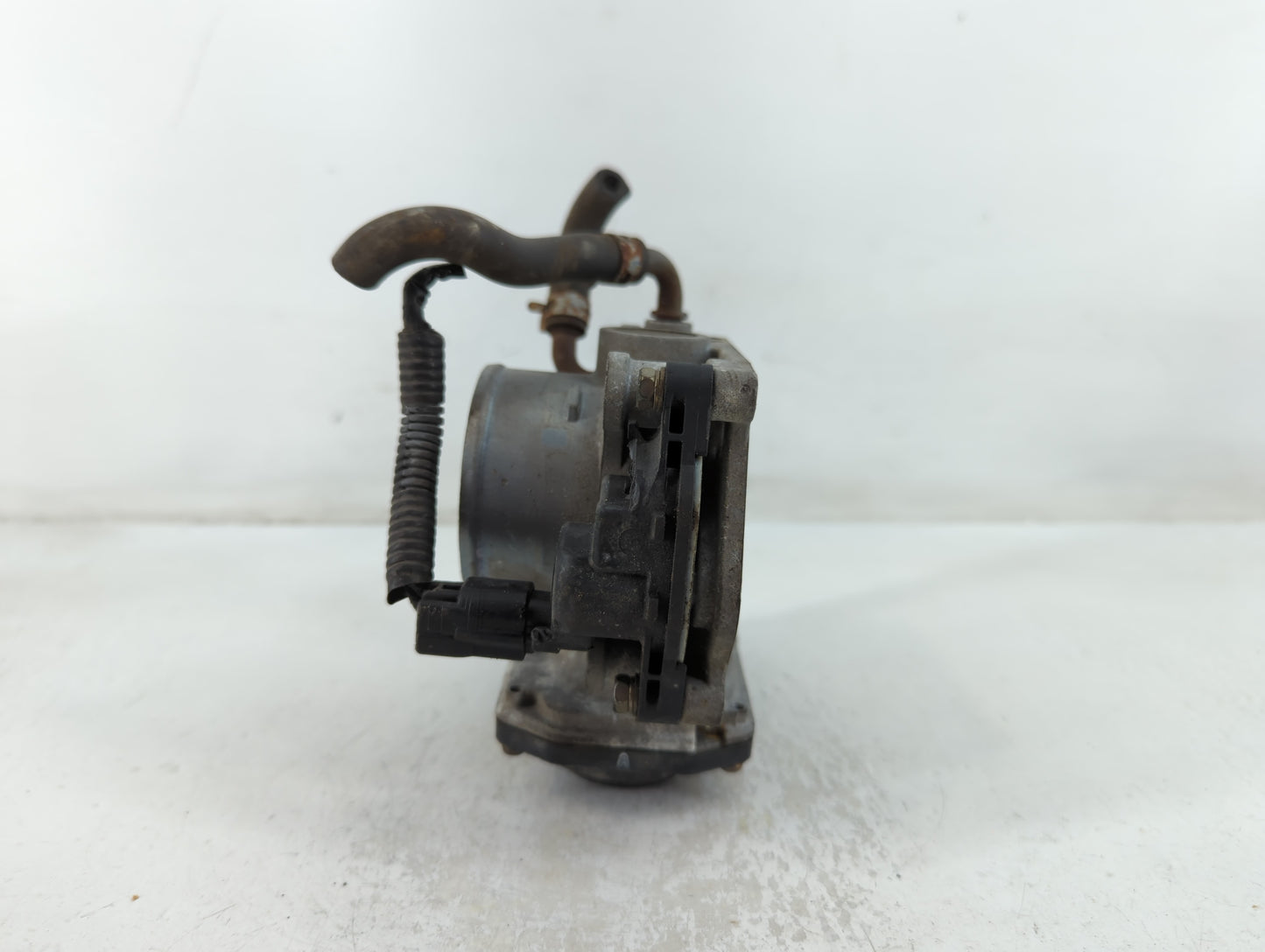 2006-2011 Honda Civic Throttle Body P/N:GMA4A U20356477827 Fits Fits 2006 2007 2008 2009 2010 2011 OEM Used Auto Parts - Oem