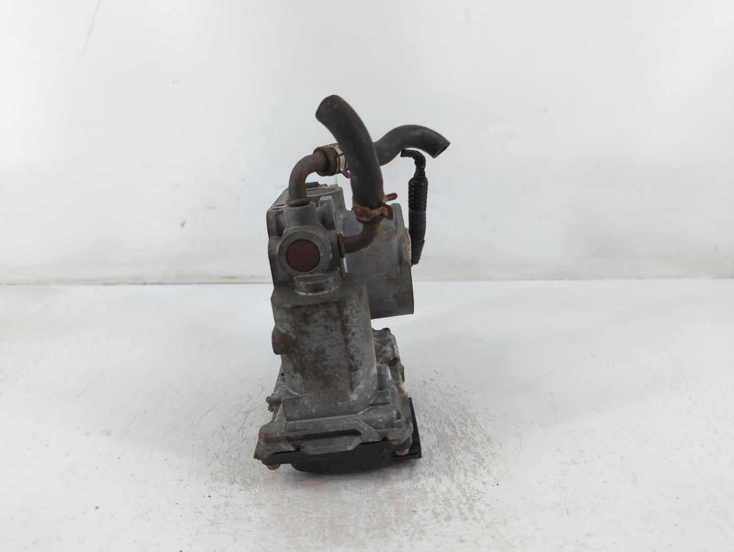 2006-2011 Honda Civic Throttle Body P/N:GMA4A U20356477827 Fits Fits 2006 2007 2008 2009 2010 2011 OEM Used Auto Parts - Oem