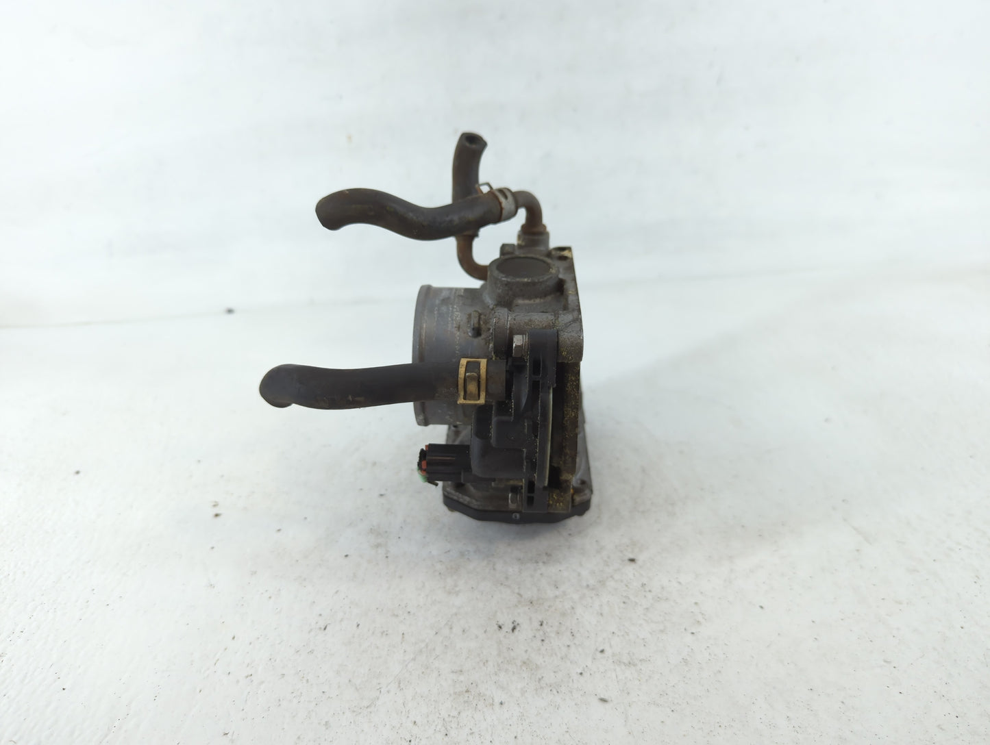 2006-2011 Honda Civic Throttle Body Fits Fits 2006 2007 2008 2009 2010 2011 OEM Used Auto Parts - Oemusedautoparts1.com