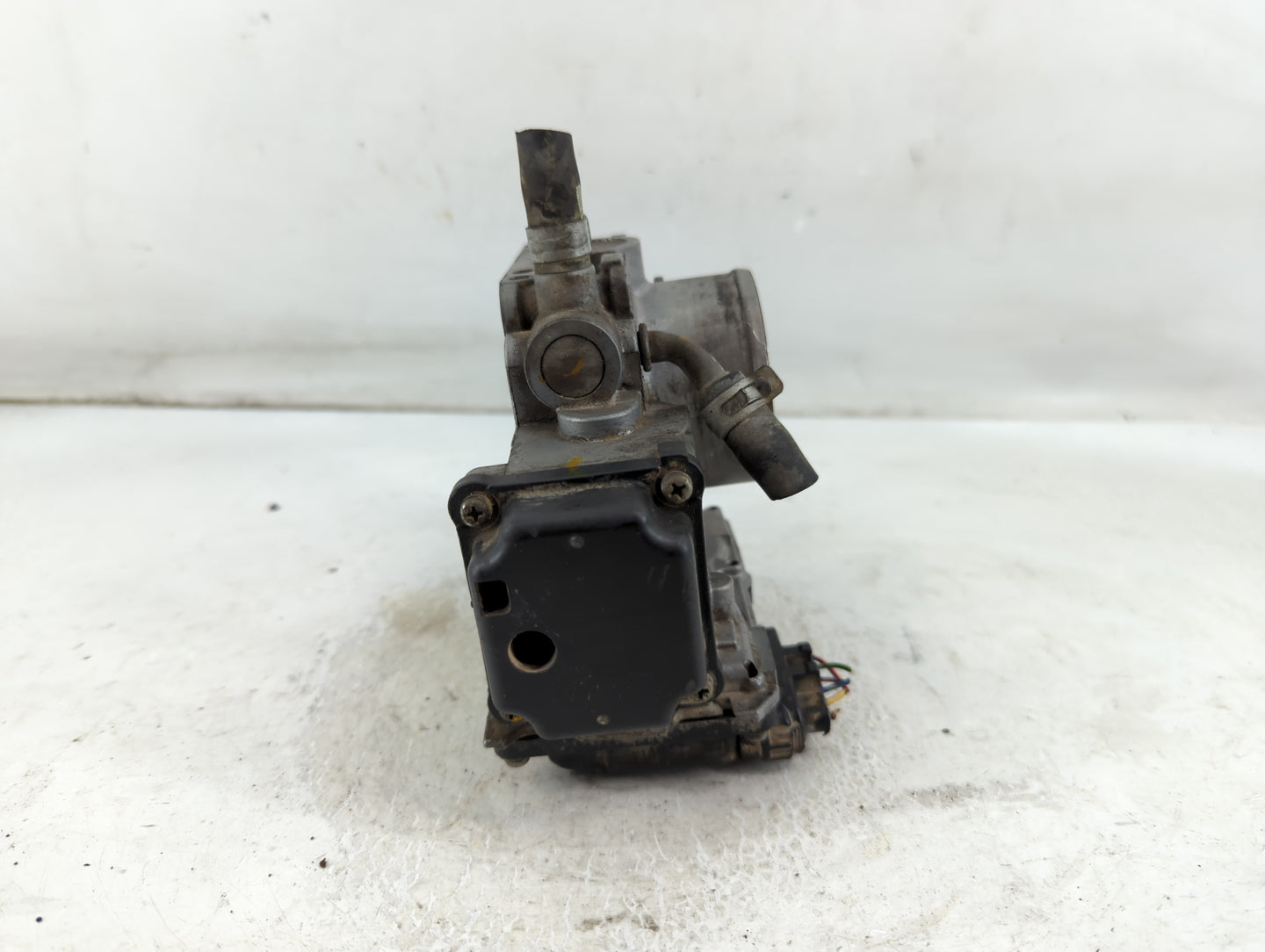 2006-2011 Honda Civic Throttle Body Fits Fits 2006 2007 2008 2009 2010 2011 OEM Used Auto Parts - Oemusedautoparts1.com
