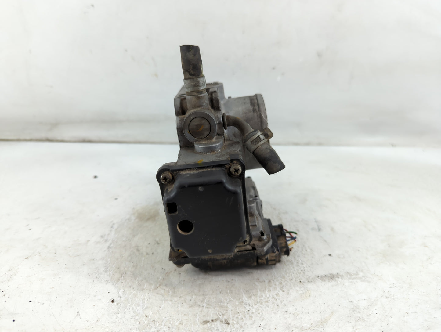 2006-2011 Honda Civic Throttle Body Fits Fits 2006 2007 2008 2009 2010 2011 OEM Used Auto Parts - Oemusedautoparts1.com
