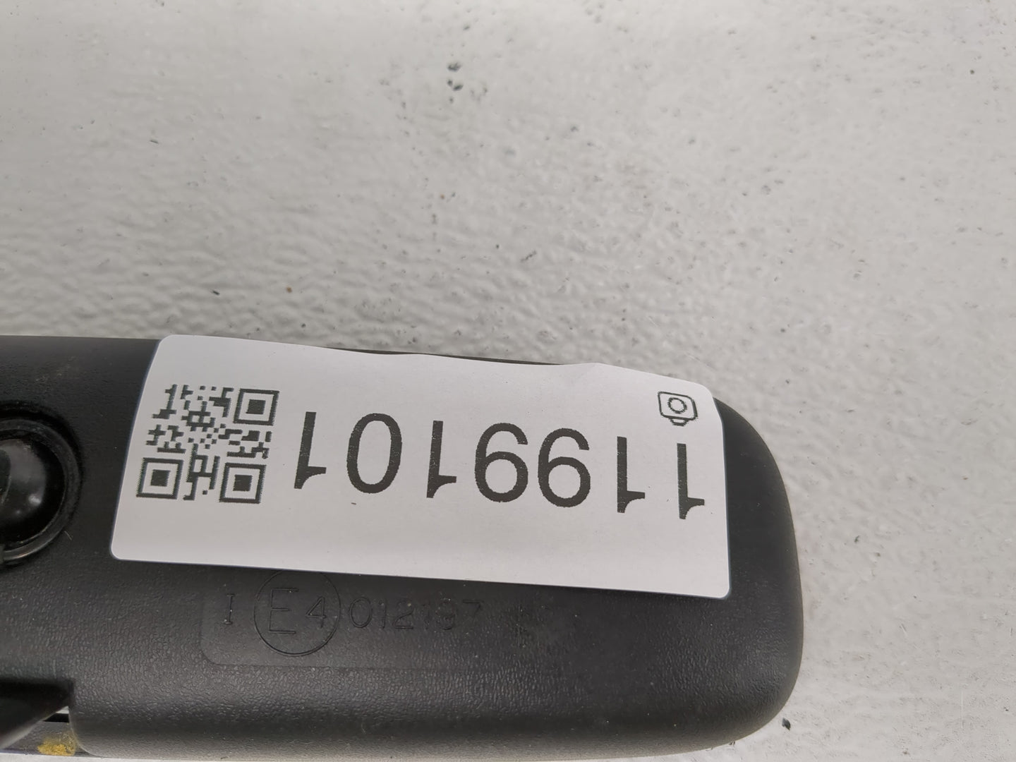 2005-2016 Honda Cr-V Interior Rear View Mirror Replacement OEM P/N:E4012197 Fits OEM Used Auto Parts - Oemusedautoparts1.com