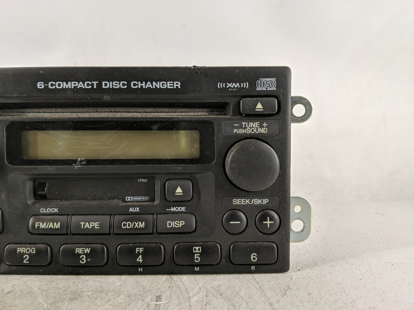 2005-2006 Honda Cr-V Radio AM FM Cd Player Receiver Replacement P/N:39100-S9A-A601 Fits Fits 2005 2006 OEM Used Auto Parts -