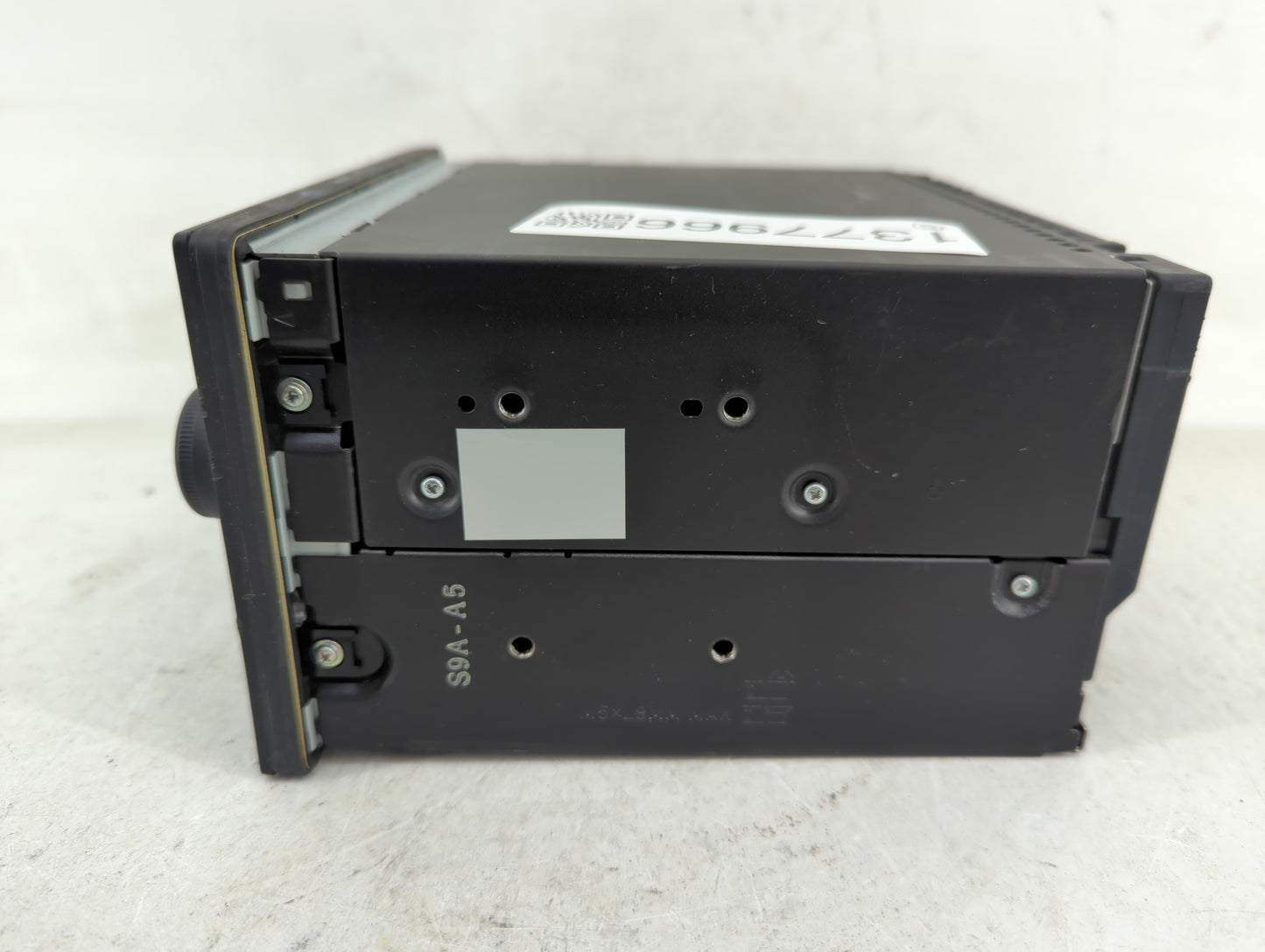 2005-2006 Honda Cr-V Radio AM FM Cd Player Receiver Replacement P/N:39101-S9A-A520-M1 Fits Fits 2005 2006 OEM Used Auto Part