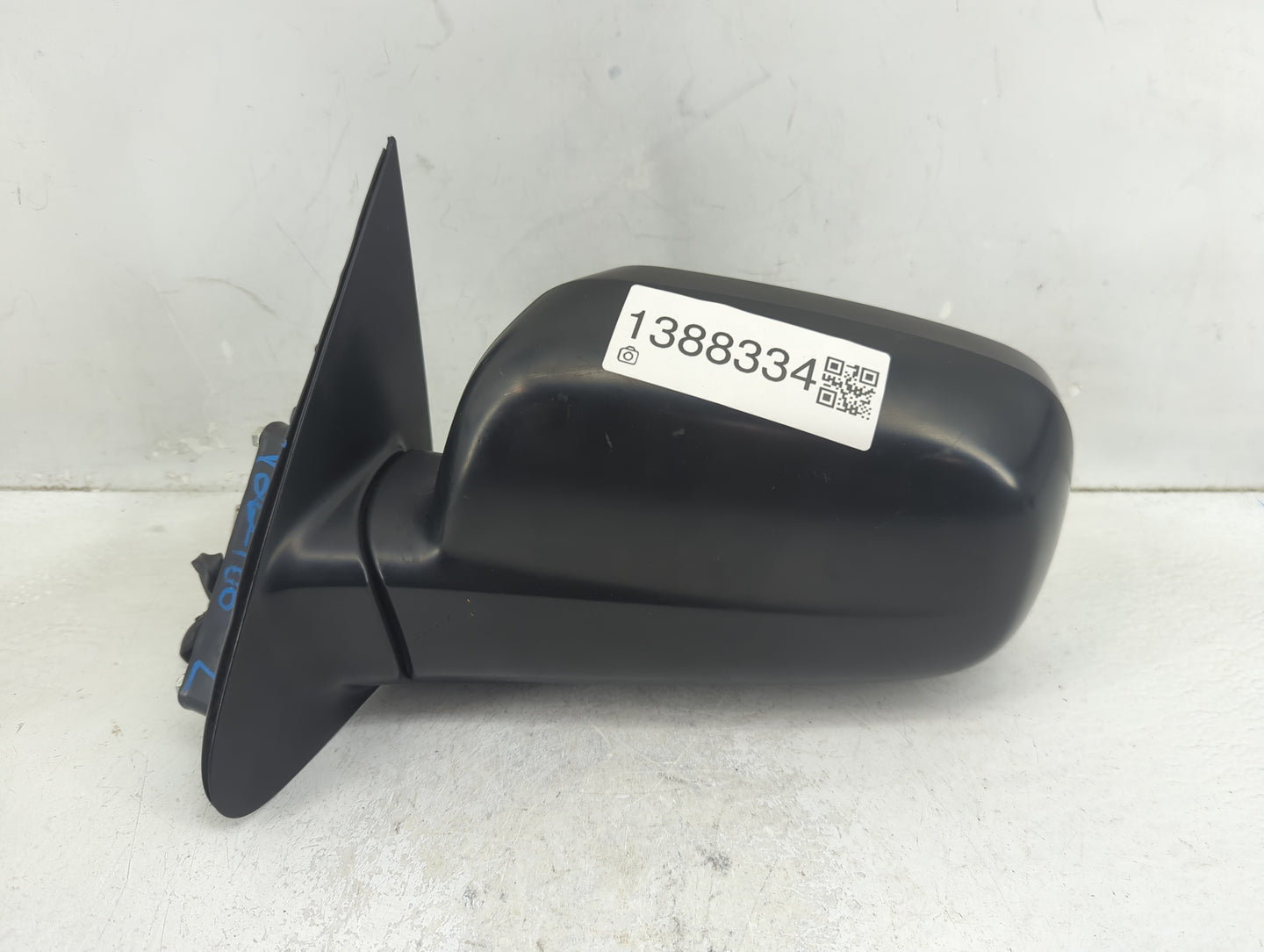 2002-2006 Honda Cr-V Driver Side View Mirror - Left Door Mirror OEM Used - Oemusedautoparts1.com