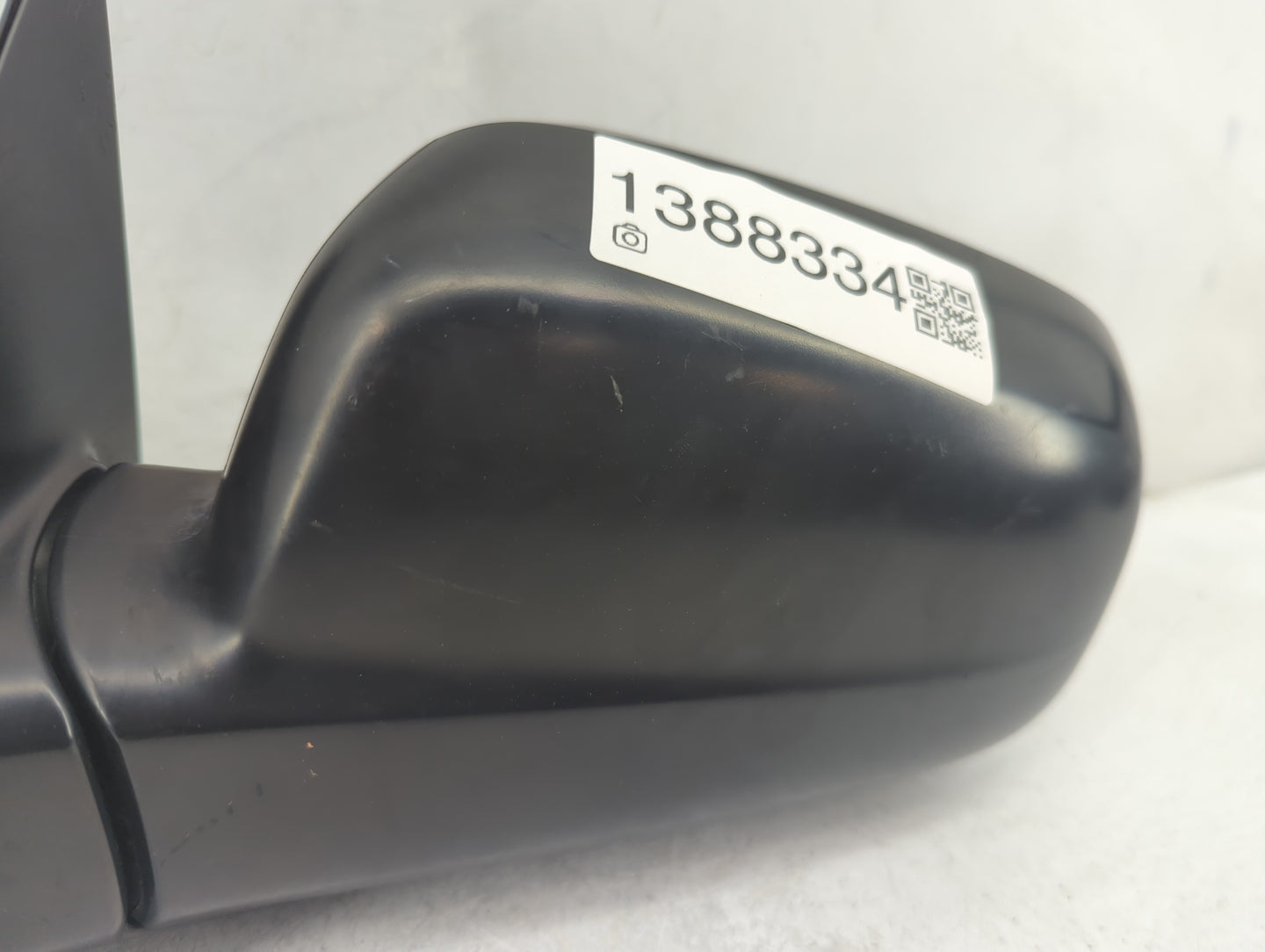 2002-2006 Honda Cr-V Driver Side View Mirror - Left Door Mirror OEM Used - Oemusedautoparts1.com