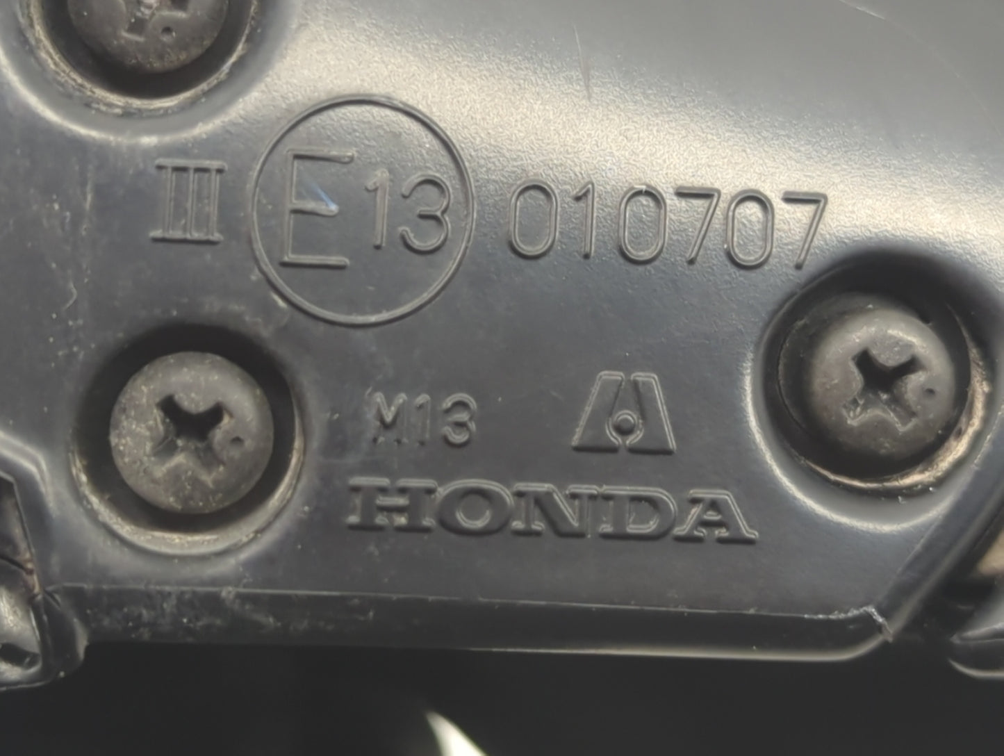 2002-2006 Honda Cr-V Driver Side View Mirror - Left Door Mirror OEM Used - Oemusedautoparts1.com