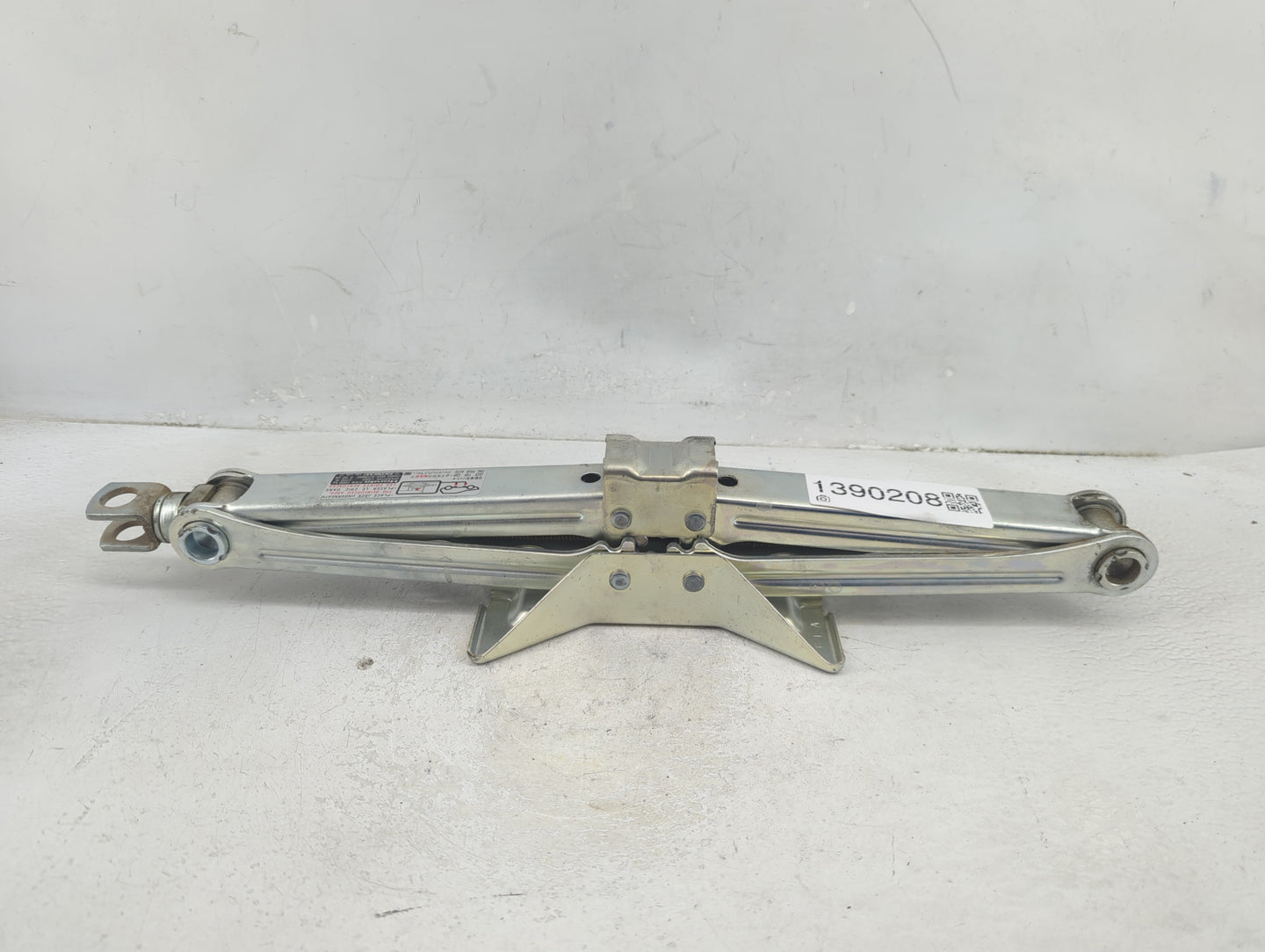 2006 Honda Cr-v Spare Scissor Car Jack - Oemusedautoparts1.com