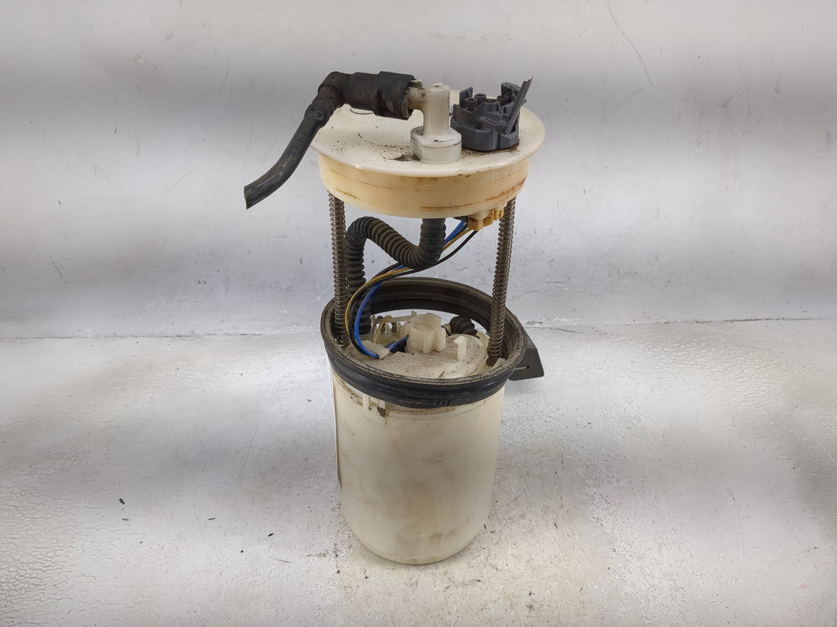 2005-2006 Honda Cr-v Electrical Gas Fuel Pump Assembly - Oemusedautoparts1.com