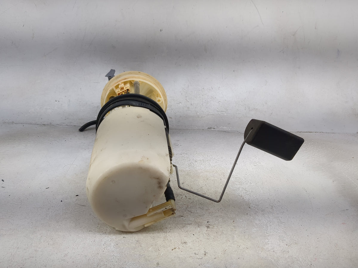 2005-2006 Honda Cr-v Electrical Gas Fuel Pump Assembly - Oemusedautoparts1.com