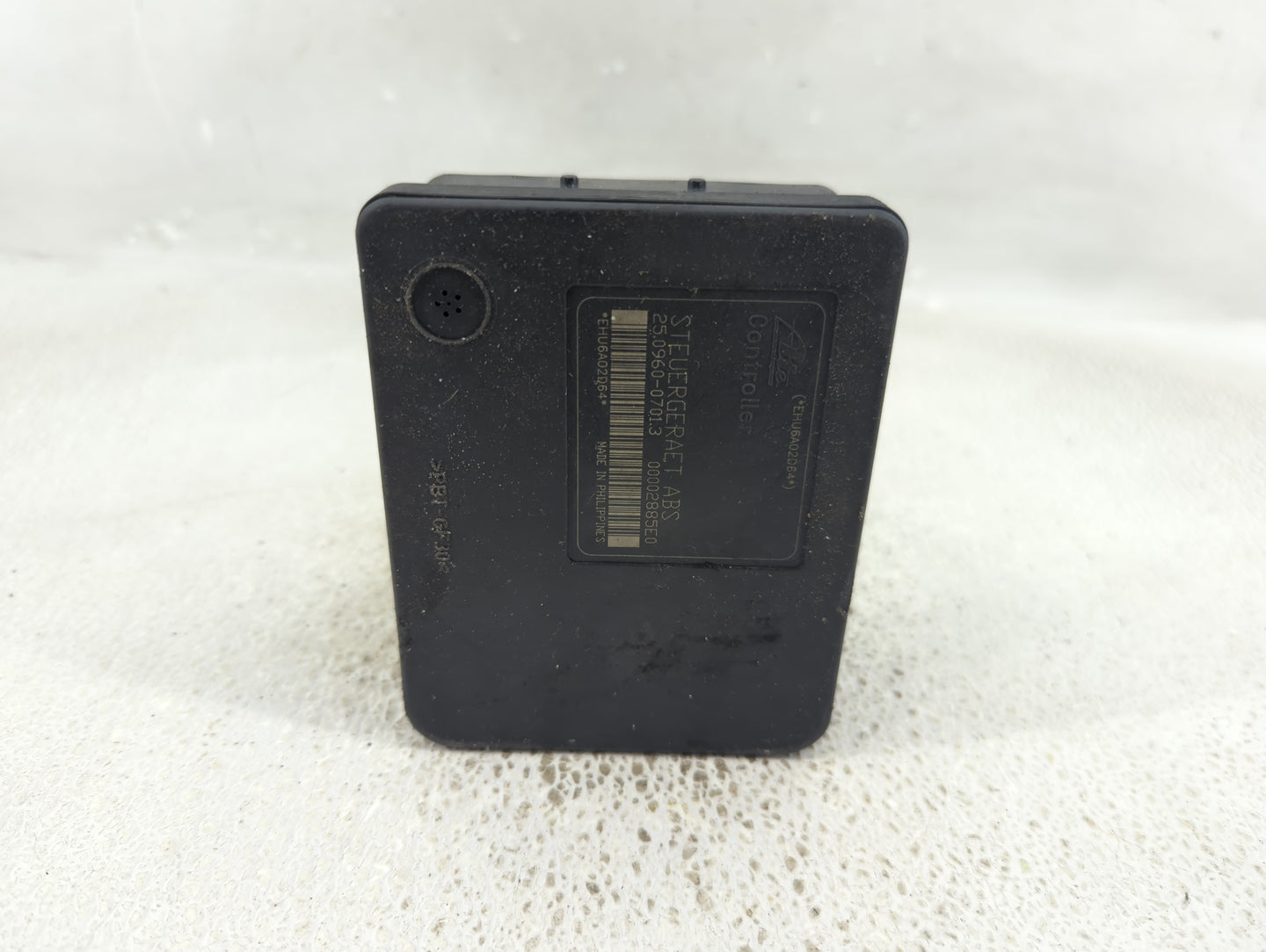 2003-2006 Honda Element ABS Pump Control Module Replacement P/N:57110-S8V-A010-M1 Fits Fits 2003 2004 2005 2006 OEM Used Aut