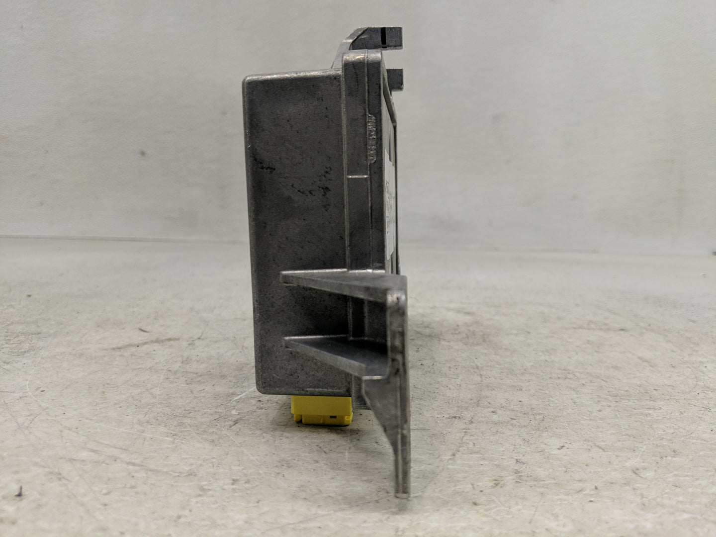 2003-2006 Honda Element Srs Safety Restraint System Module - Oemusedautoparts1.com