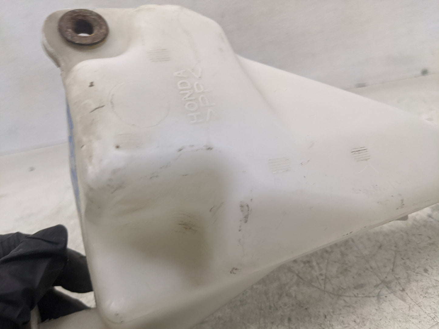 2003-2011 Honda Element Radiator Coolant Overflow Expansion Tank Bottle - Oemusedautoparts1.com