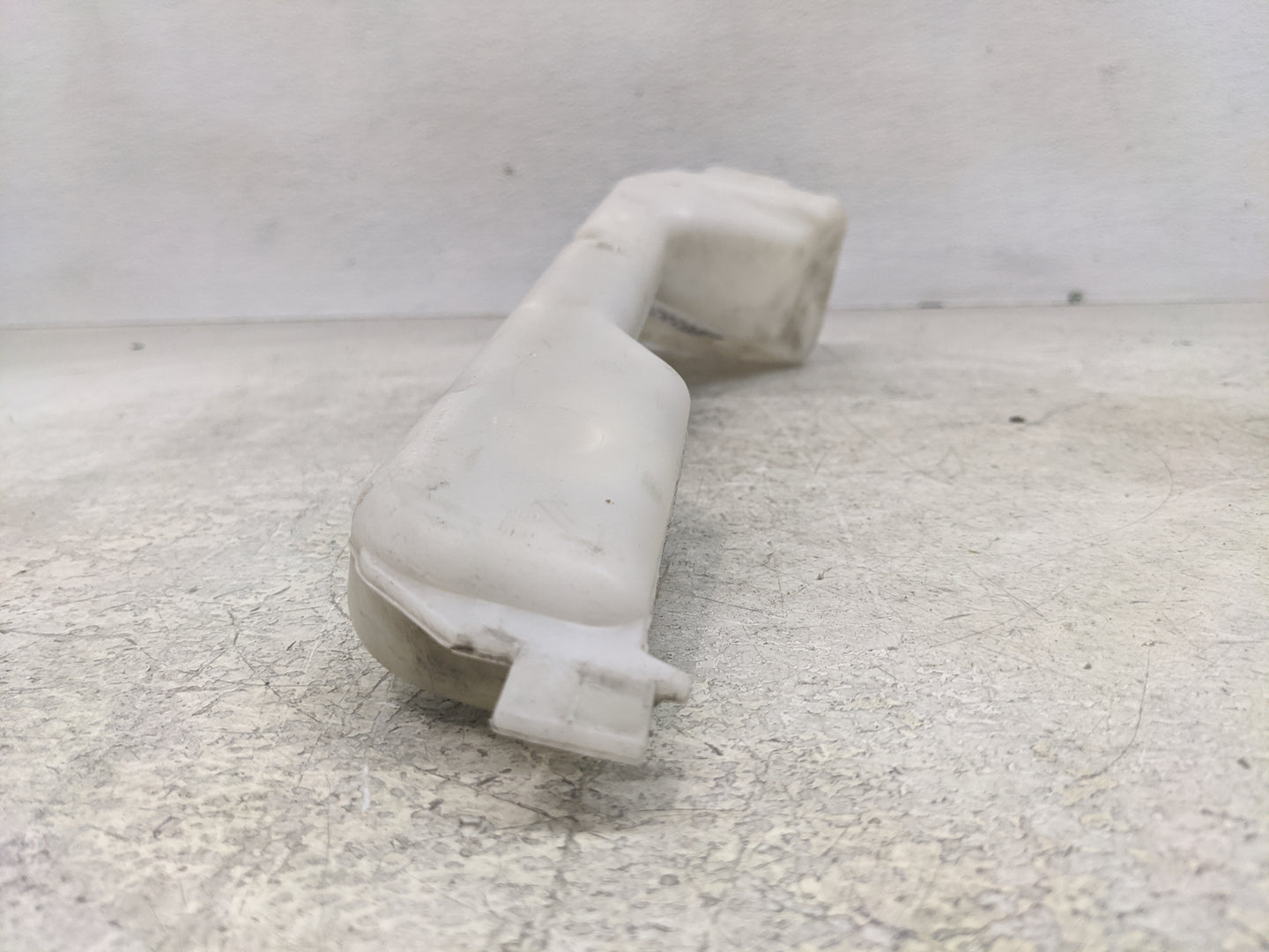 2003-2011 Honda Element Radiator Coolant Overflow Expansion Tank Bottle - Oemusedautoparts1.com