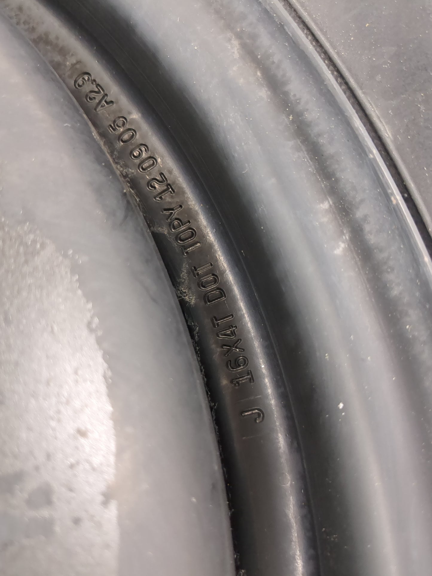 2003-2011 Honda Element Spare Donut Tire Wheel Rim Oem 1455259 - Oemusedautoparts1.com