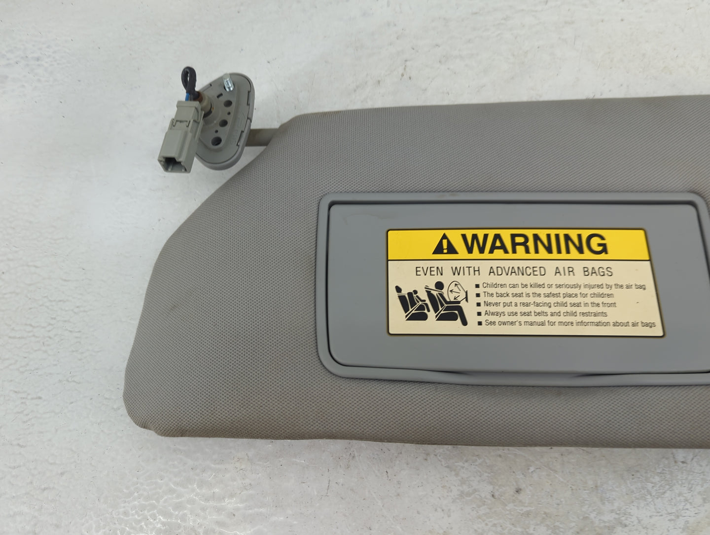 2006-2010 Honda Odyssey Sun Visor Shade Replacement Driver Left Mirror Fits Fits 2006 2007 2008 2009 2010 OEM Used Auto Part