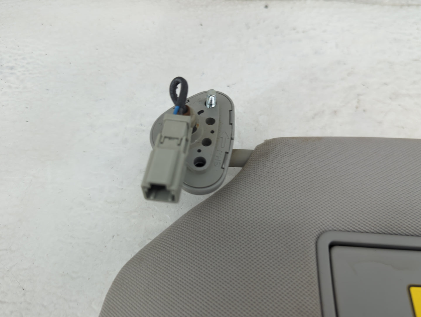 2006-2010 Honda Odyssey Sun Visor Shade Replacement Driver Left Mirror Fits Fits 2006 2007 2008 2009 2010 OEM Used Auto Part