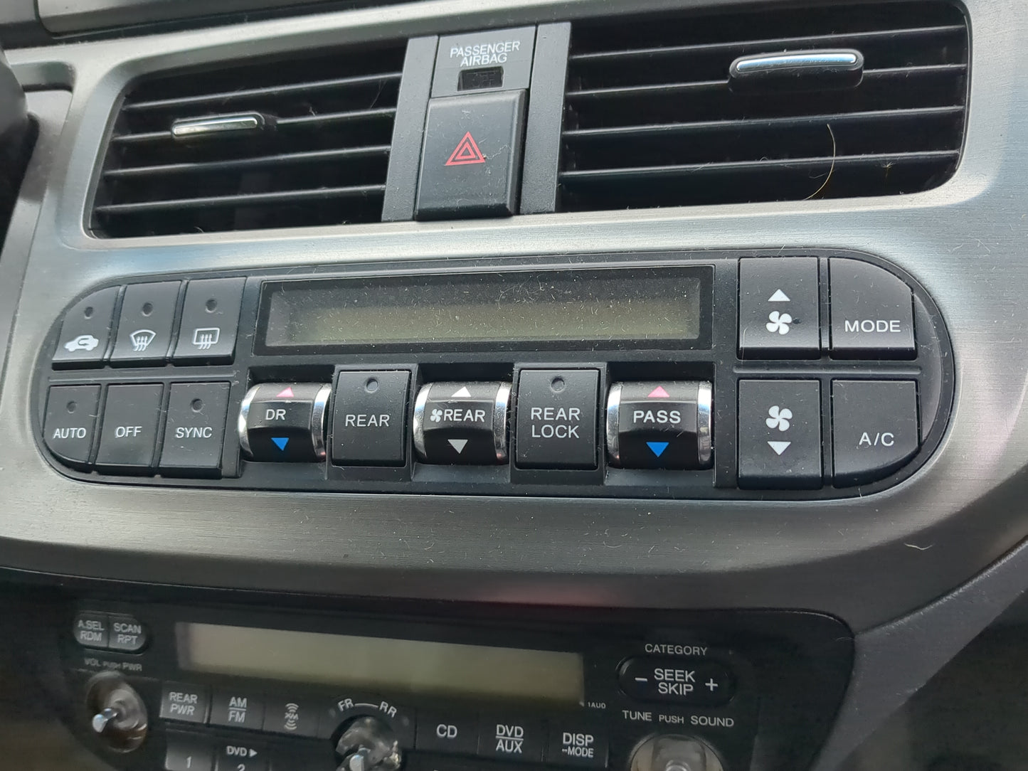 2005-2007 Honda Odyssey Climate Control Module Temperature AC/Heater Replacement Fits Fits 2005 2006 2007 OEM Used Auto Part