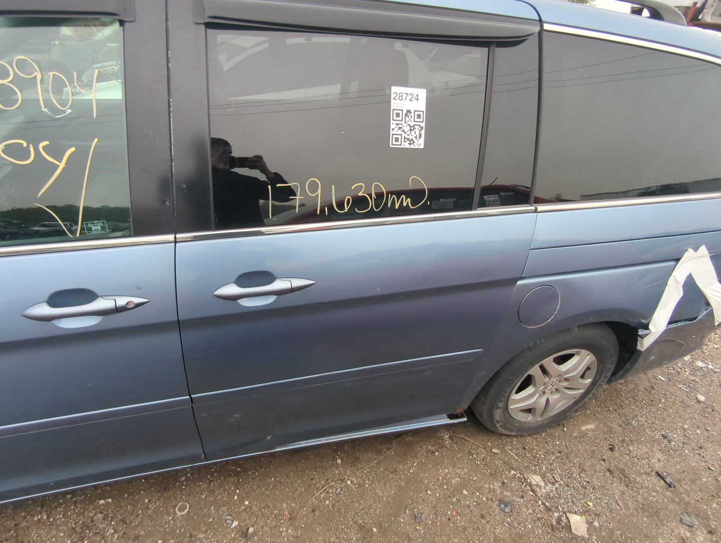 2005-2007 Honda Odyssey Driver Rear Door Oem - Oemusedautoparts1.com