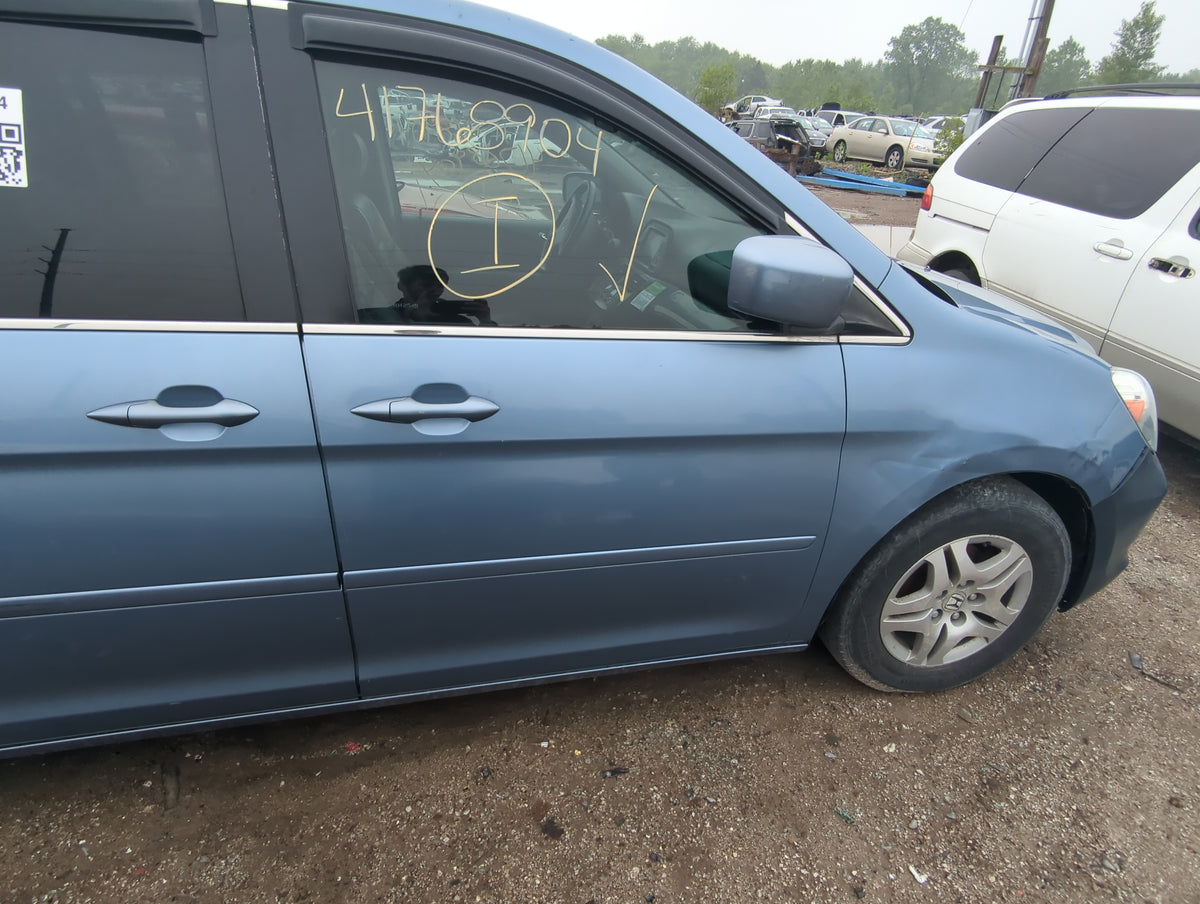 2005-2007 Honda Odyssey Passenger Front Door Oem 1046632 - Oemusedautoparts1.com