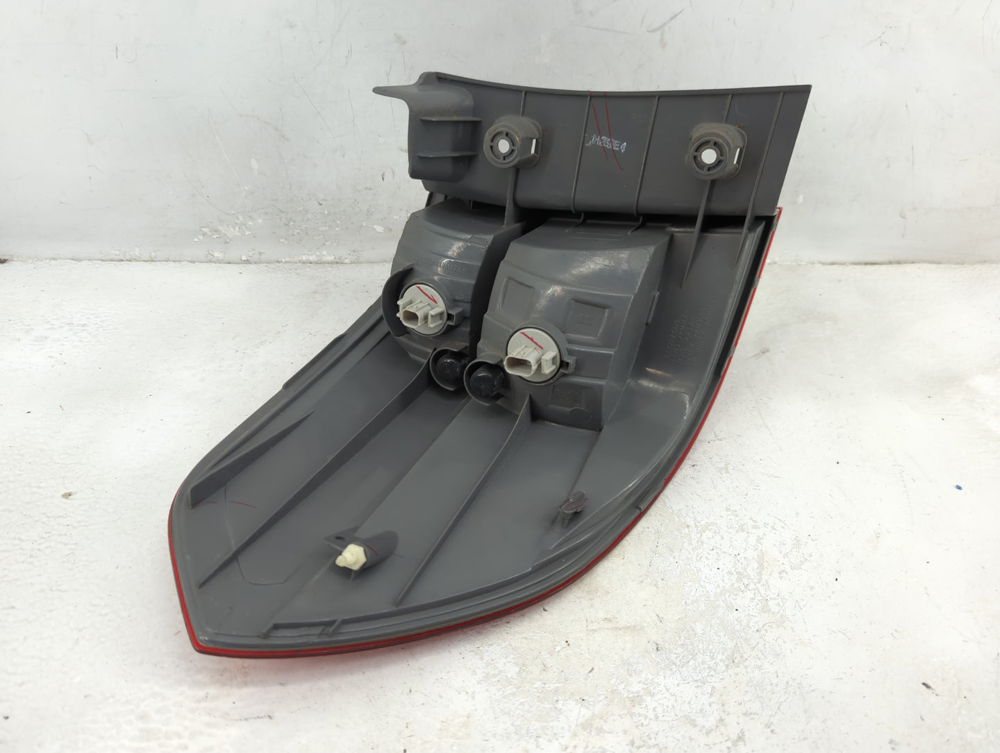 2005-2006 Honda Odyssey Tail Light Assembly Passenger Right OEM P/N:WY21WC12V223CP Fits Fits 2005 2006 OEM Used Auto Parts -