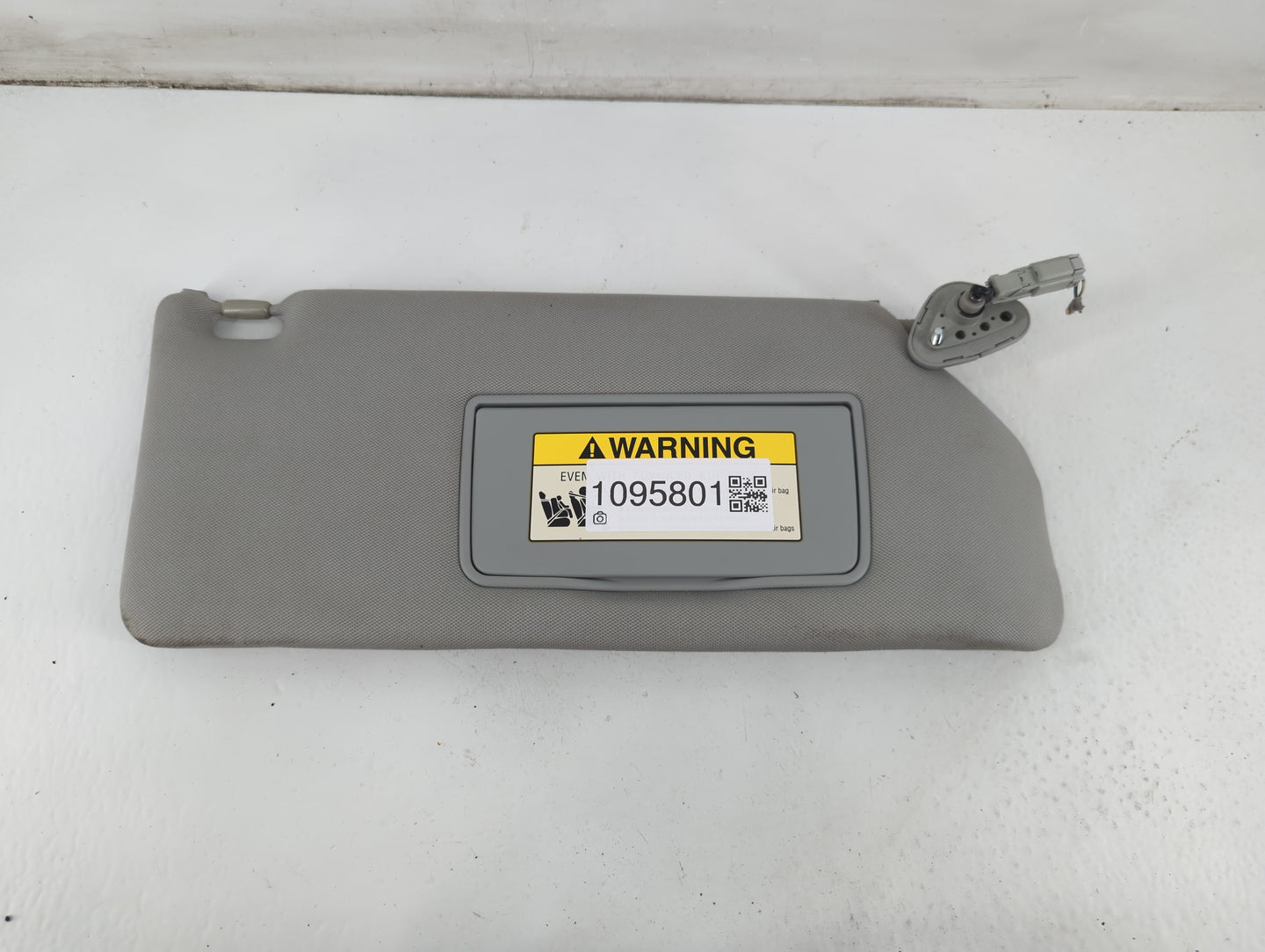2006-2010 Honda Odyssey Sun Visor Shade Replacement Passenger Right Mirror Fits Fits 2006 2007 2008 2009 2010 OEM Used Auto 